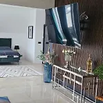 Апартаменты Luxury Penthouse Near Centre Of *