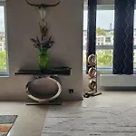 Luxury Penthouse Near Centre Of Апартаменты Вроцлав