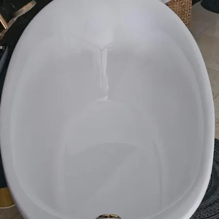 Luxury Penthouse Near Centre Of