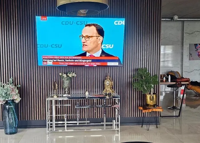 Luxury Penthouse Near Centre Of Apartman Wrocław